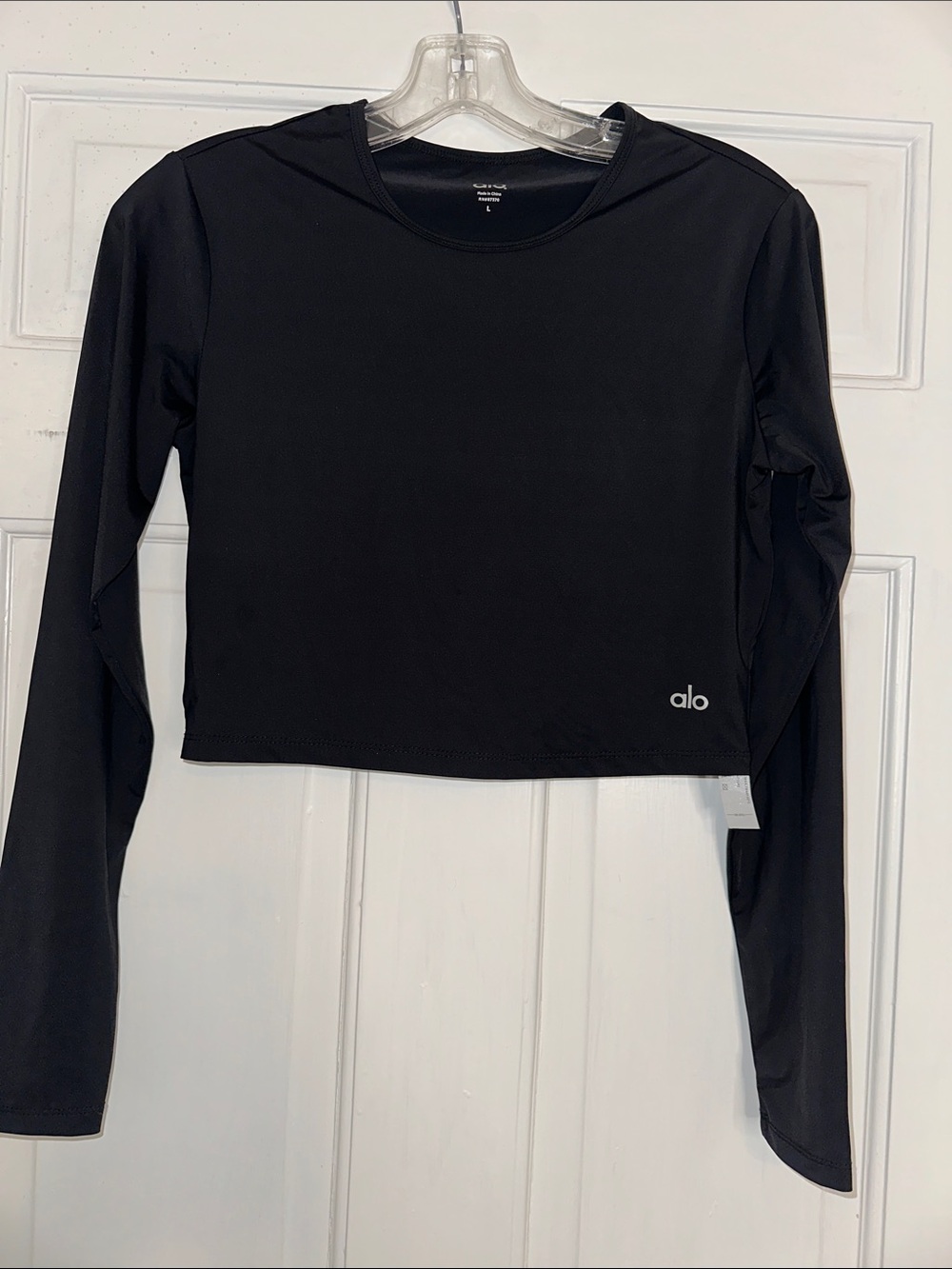 ALO Yoga Black Long-Sleeve Cropped Top